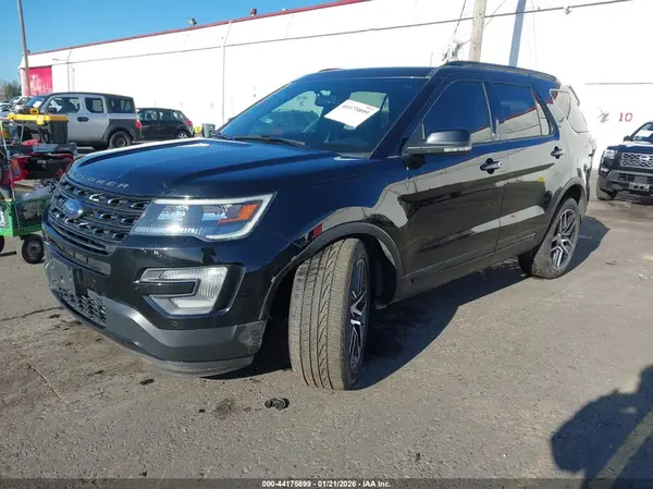 1FM5K8GT4GGC13707 2016 FORD EXPLORER - Image 2
