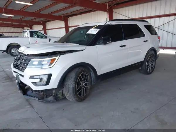 1FM5K8GT4GGC23007 2016 FORD EXPLORER - Image 2