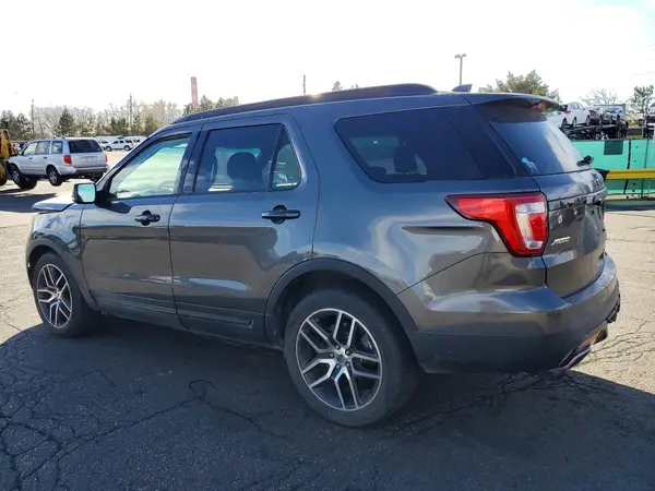 1FM5K8GT4GGC33813 2016 FORD EXPLORER - Image 2