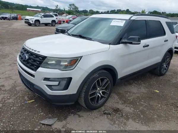 1FM5K8GT4GGC54418 2016 FORD EXPLORER - Image 2
