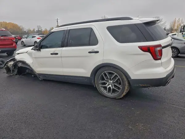 1FM5K8GT4GGC60056 2016 FORD EXPLORER - Image 2