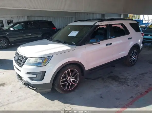 1FM5K8GT4HGA08213 2017 FORD EXPLORER - Image 2