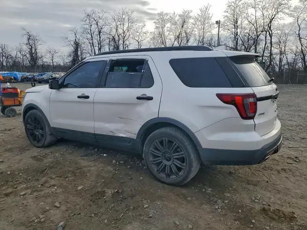 1FM5K8GT4HGA34004 2017 FORD EXPLORER - Image 2