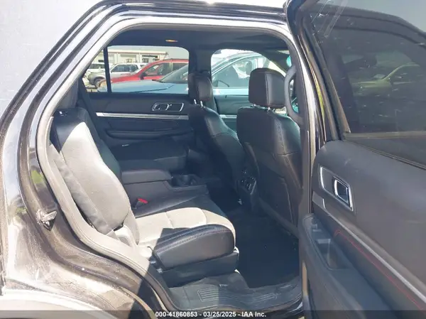 1FM5K8GT4HGB05945 2017 FORD EXPLORER - Image 8