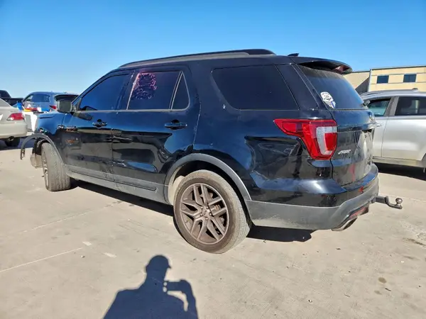 1FM5K8GT4HGB51467 2017 FORD EXPLORER - Image 2