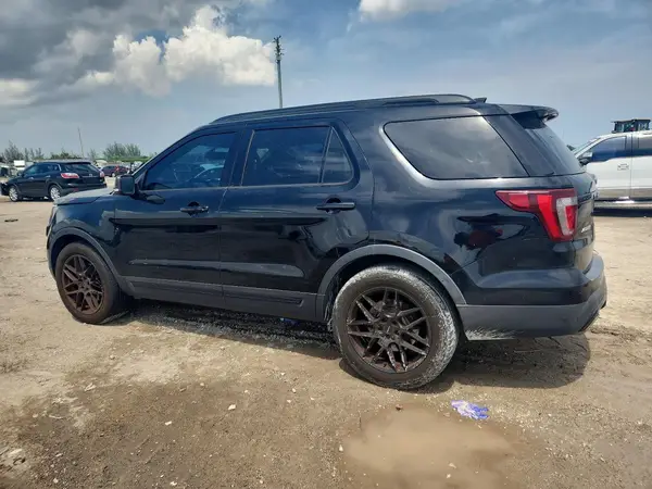 1FM5K8GT4HGC45087 2017 FORD EXPLORER - Image 2