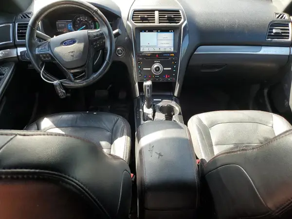 1FM5K8GT4HGC99957 2017 FORD EXPLORER - Image 8