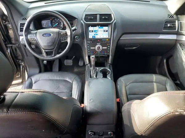 1FM5K8GT4HGE21555 2017 FORD EXPLORER - Image 8