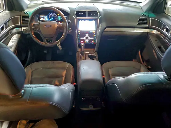 1FM5K8GT4JGA52718 2018 FORD EXPLORER - Image 8