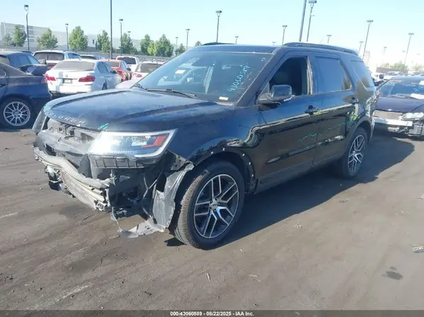 1FM5K8GT4JGA56087 2018 FORD EXPLORER - Image 2