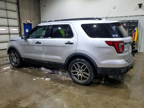 1FM5K8GT4JGB24582 2018 FORD EXPLORER - Image 2