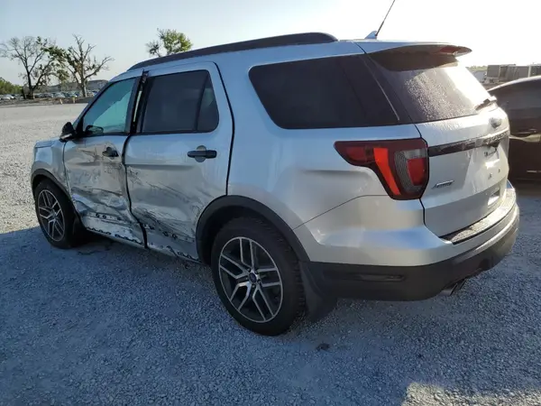 1FM5K8GT4JGB85639 2018 FORD EXPLORER - Image 2