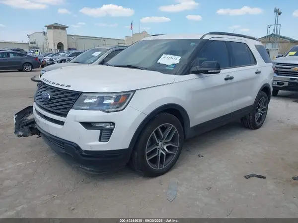 1FM5K8GT4JGC85109 2018 FORD EXPLORER - Image 2