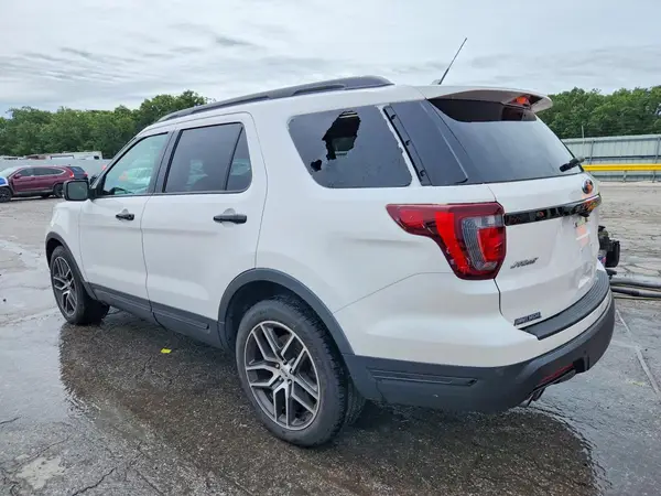 1FM5K8GT4KGA89172 2019 FORD EXPLORER - Image 2