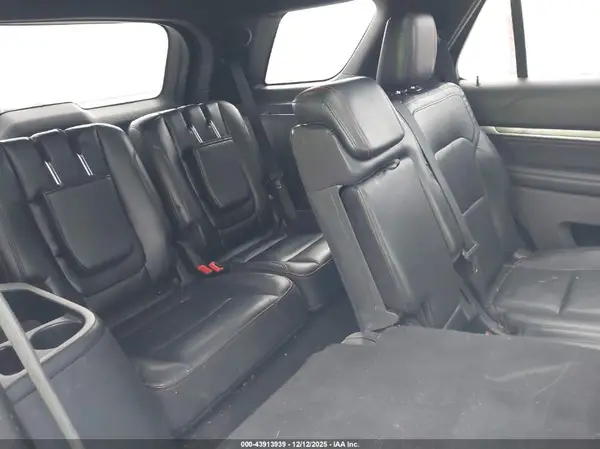 1FM5K8GT4KGB50830 2019 FORD EXPLORER - Image 8