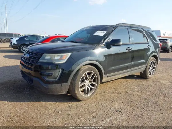 1FM5K8GT5GGA01057 2016 FORD EXPLORER - Image 2