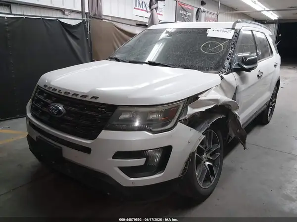 1FM5K8GT5GGA30574 2016 FORD EXPLORER - Image 2