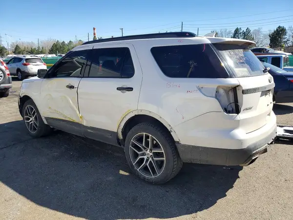 1FM5K8GT5GGA85395 2016 FORD EXPLORER - Image 2
