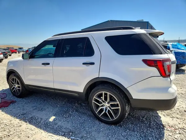 1FM5K8GT5GGA95280 2016 FORD EXPLORER - Image 2