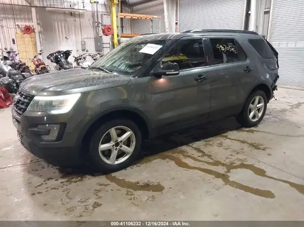 1FM5K8GT5GGB16466 2016 FORD EXPLORER - Image 2