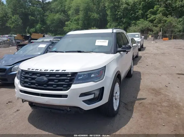 1FM5K8GT5GGB30075 2016 FORD EXPLORER - Image 2