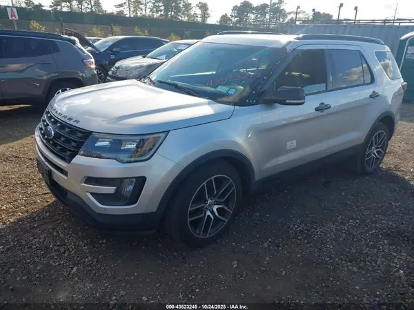 1FM5K8GT5GGB30156 2016 FORD EXPLORER - Image 2