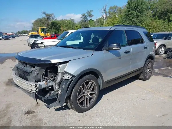 1FM5K8GT5GGB40802 2016 FORD EXPLORER - Image 2