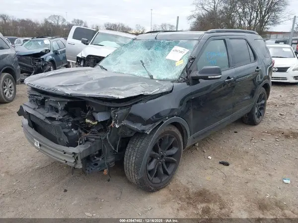 1FM5K8GT5GGB48561 2016 FORD EXPLORER - Image 2