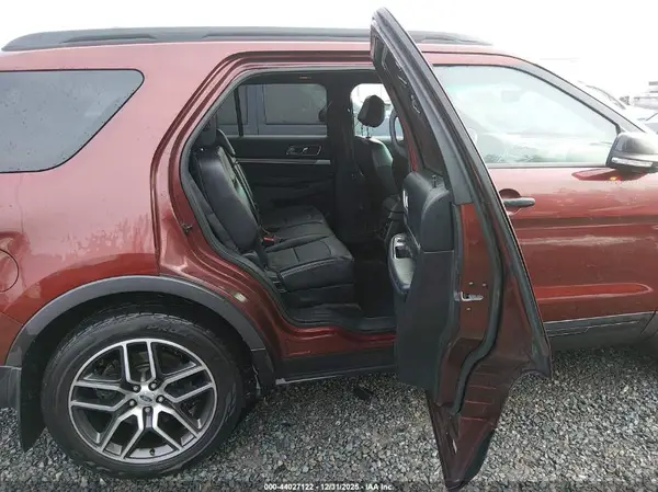 1FM5K8GT5GGC13151 2016 FORD EXPLORER - Image 8