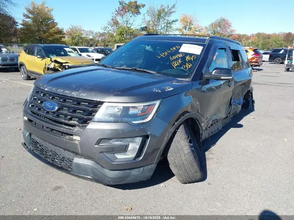 1FM5K8GT5GGC53133 2016 FORD EXPLORER - Image 2
