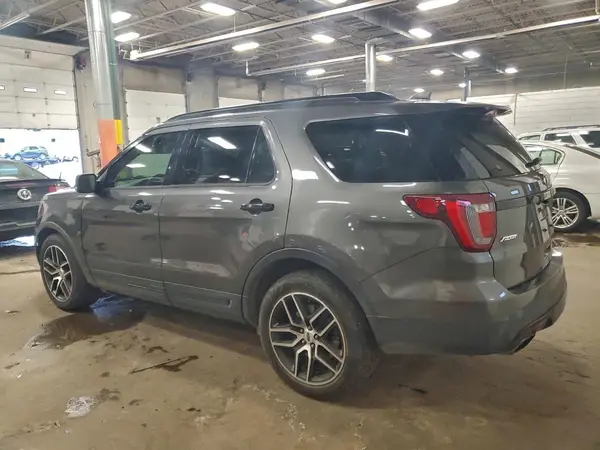 1FM5K8GT5GGC59207 2016 FORD EXPLORER - Image 2