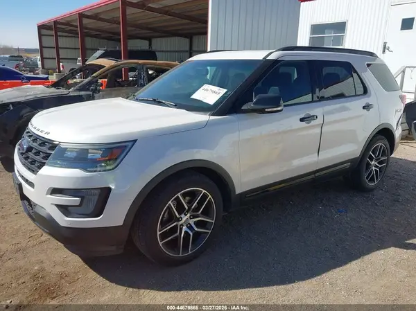 1FM5K8GT5GGC66643 2016 FORD EXPLORER - Image 2