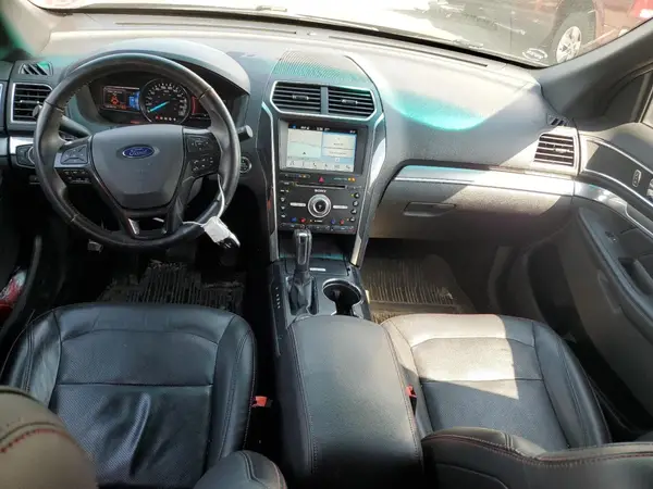 1FM5K8GT5HGA18541 2017 FORD EXPLORER - Image 8