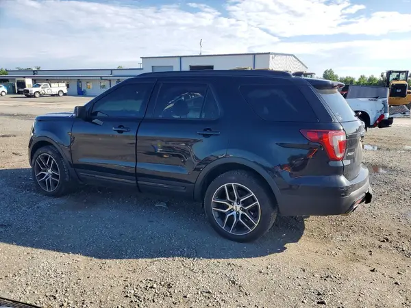 1FM5K8GT5HGA25814 2017 FORD EXPLORER - Image 2