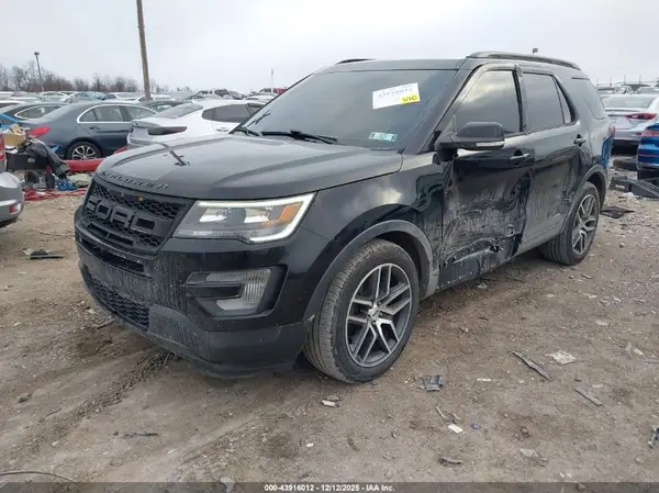1FM5K8GT5HGA30964 2017 FORD EXPLORER - Image 2