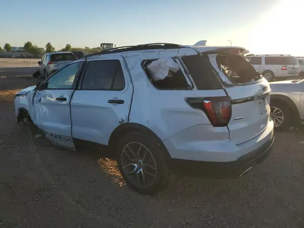 1FM5K8GT5HGA86953 2017 FORD EXPLORER - Image 2