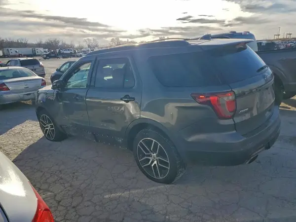 1FM5K8GT5HGA93353 2017 FORD EXPLORER - Image 2