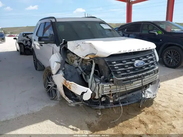 1FM5K8GT5HGB50537 2017 FORD EXPLORER - Image 1