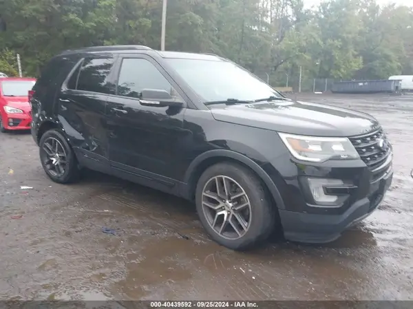 1FM5K8GT5HGB50599 2017 FORD EXPLORER - Image 1