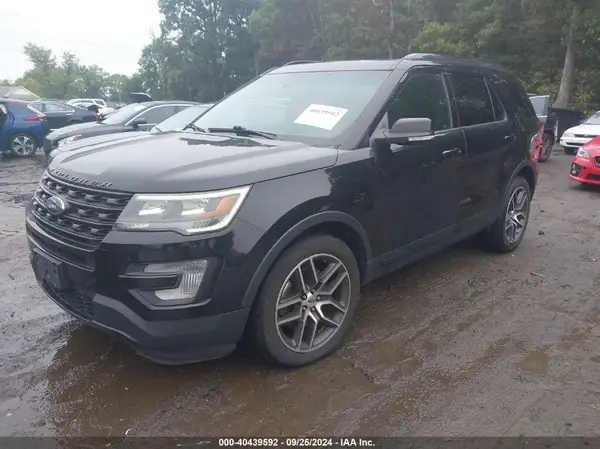 1FM5K8GT5HGB50599 2017 FORD EXPLORER - Image 2