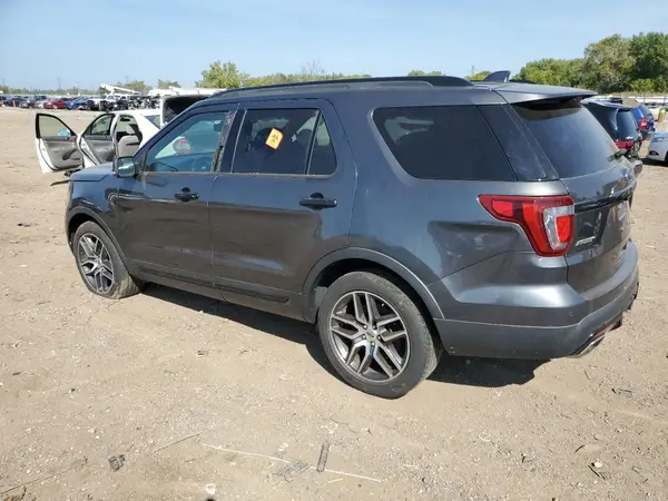 1FM5K8GT5HGB66415 2017 FORD EXPLORER - Image 2