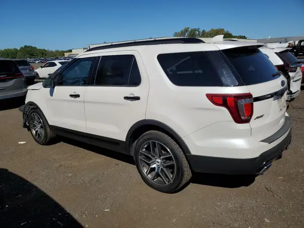 1FM5K8GT5HGC02118 2017 FORD EXPLORER - Image 2