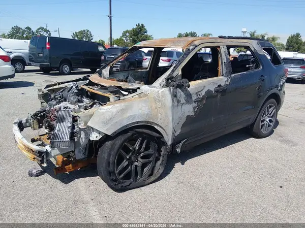 1FM5K8GT5HGC10526 2017 FORD EXPLORER - Image 2