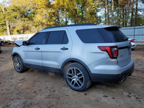 1FM5K8GT5HGC29030 2017 FORD EXPLORER - Image 2