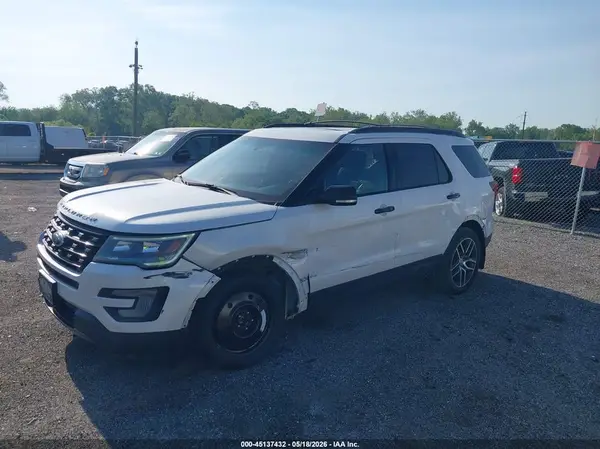 1FM5K8GT5HGC83380 2017 FORD EXPLORER - Image 2
