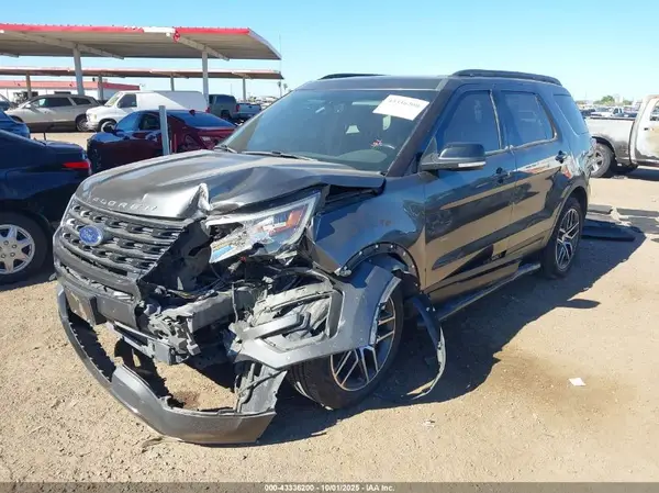 1FM5K8GT5HGD42329 2017 FORD EXPLORER - Image 2