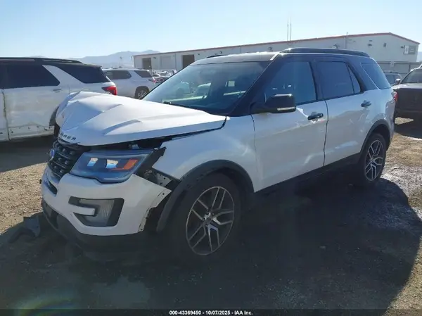 1FM5K8GT5HGD74701 2017 FORD EXPLORER - Image 2