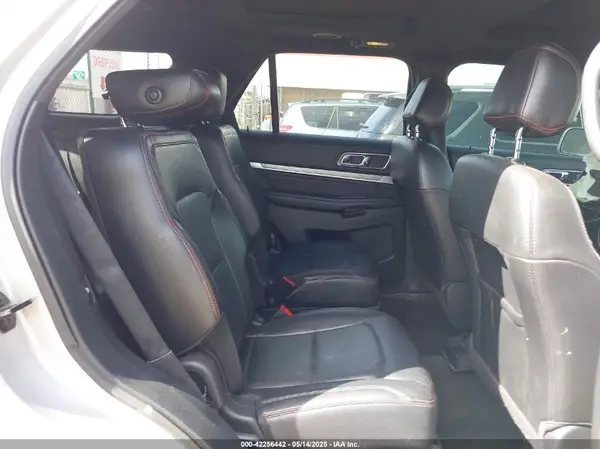 1FM5K8GT5HGD86928 2017 FORD EXPLORER - Image 8