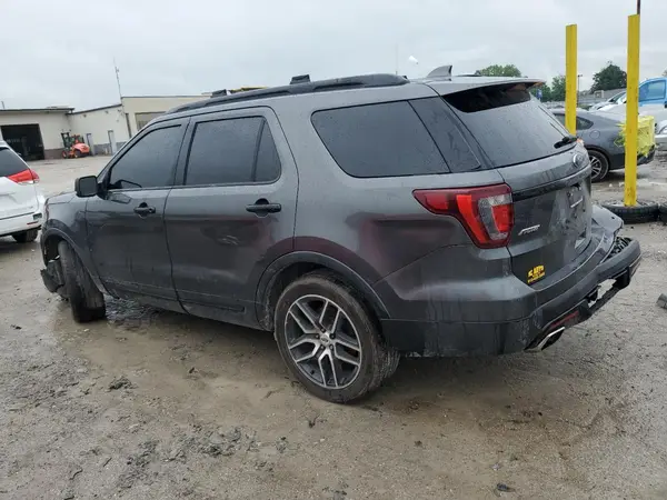1FM5K8GT5HGE02612 2017 FORD EXPLORER - Image 2