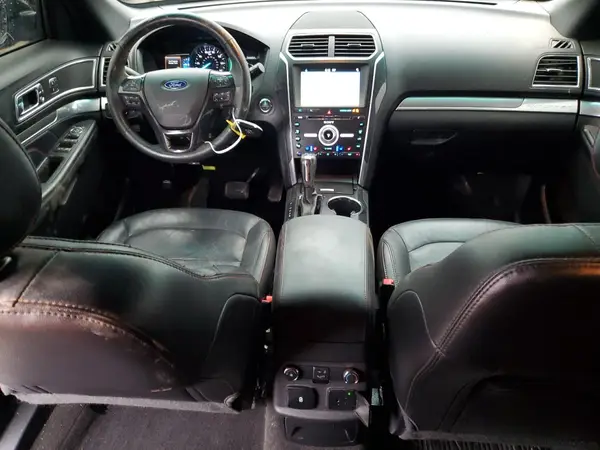 1FM5K8GT5HGE02612 2017 FORD EXPLORER - Image 8